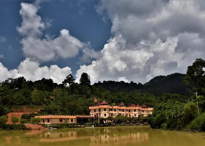 Lake Castle