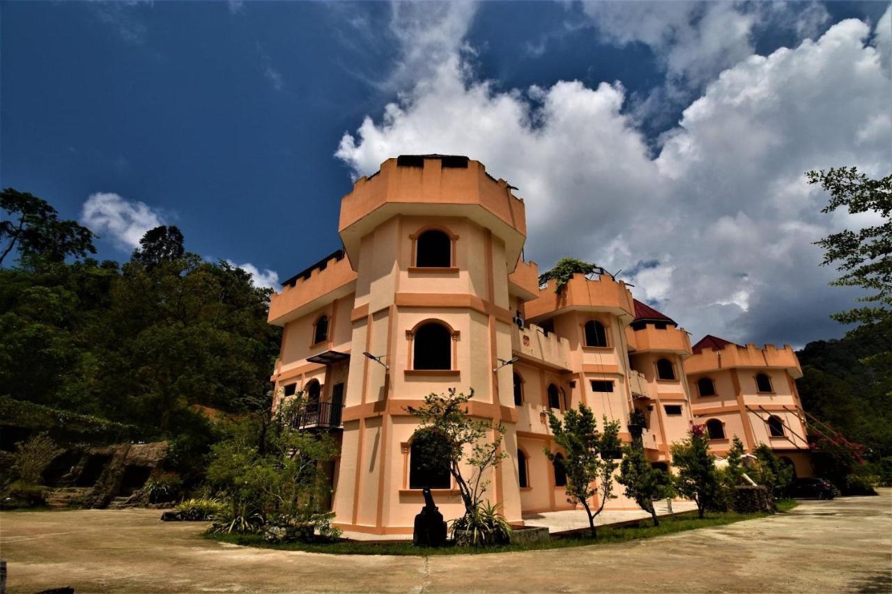 Homestay Castle Sungai Lembing