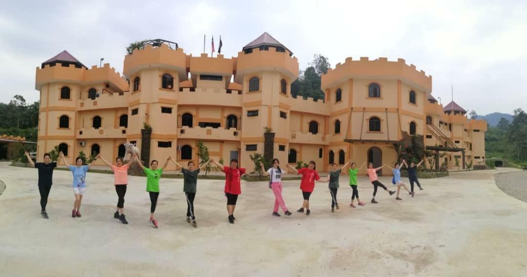 Castle Homestay Sungai Lembing